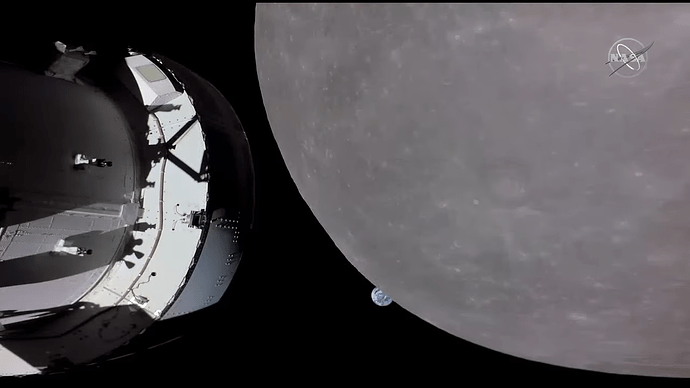 Artemis I Close Flyby of the Moon 2-4-31 screenshot