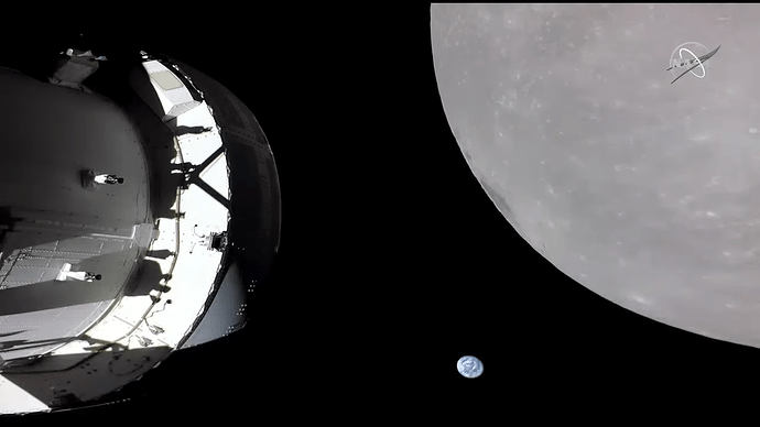 Artemis I Close Flyby of the Moon 1-58-40 screenshot