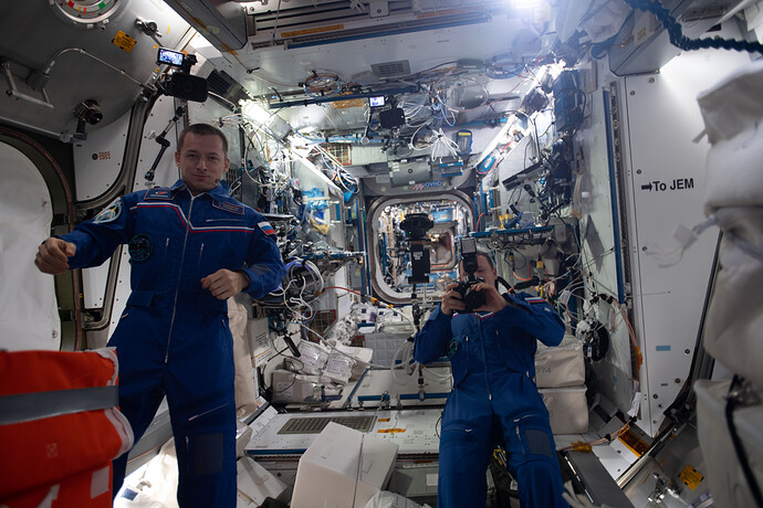 iss064e004880