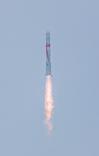 006HGq7agy1hftwudbvx7j31dq25p4mi