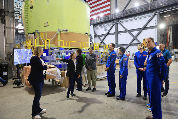 KSC-20260512-PH-KLS020038