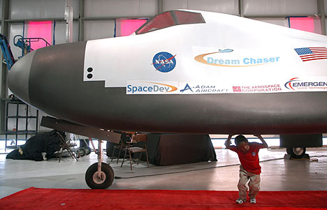 SpaceDev_Dream_Chaser_mock-up_(301913758).jpg